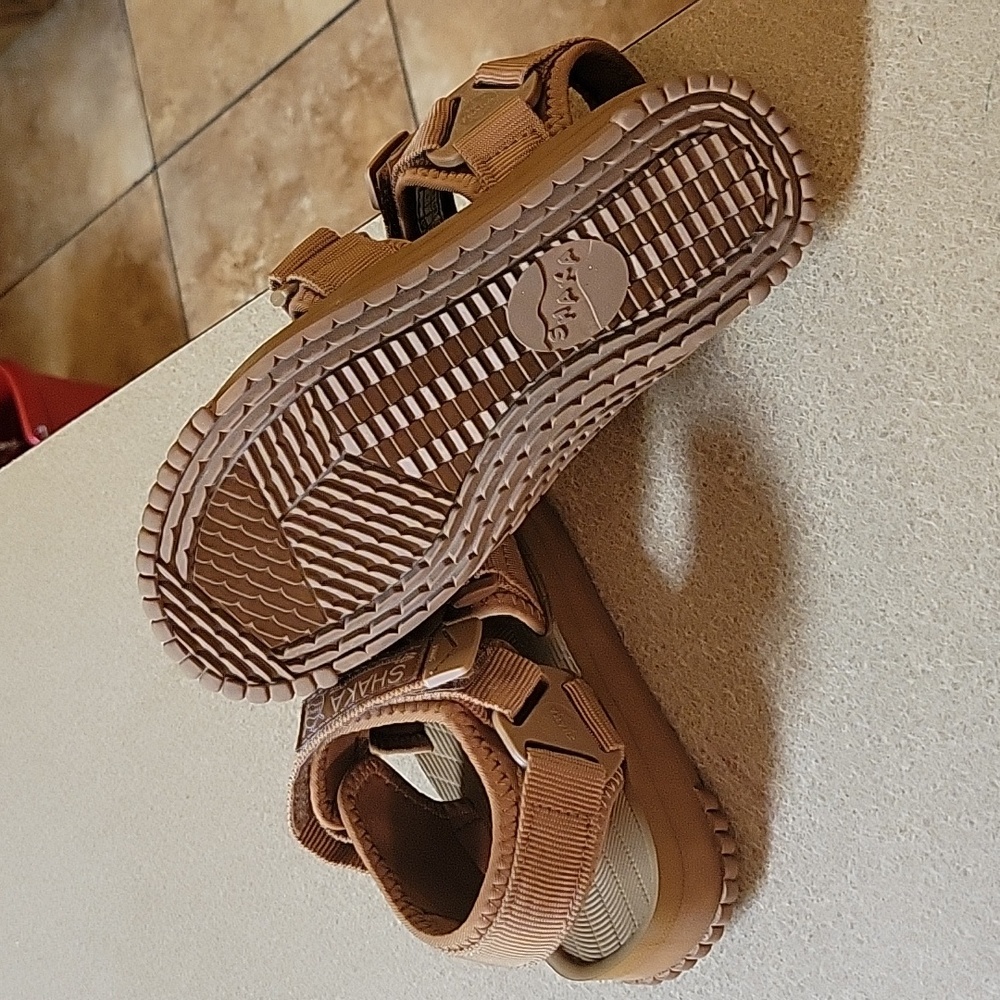 SANDALS - Picture 10 of 10